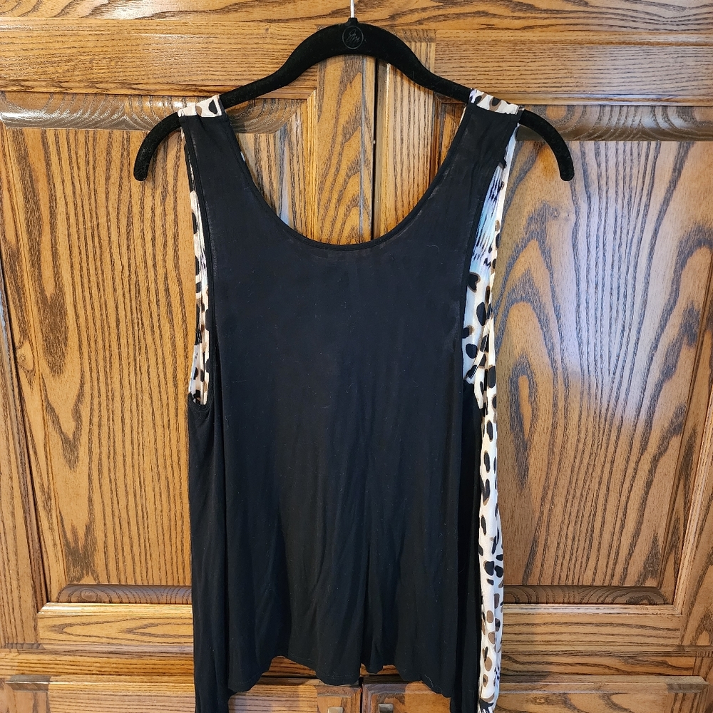 *Brown Animal Print Front & Solid Black Back Sleeveless Tank Top Sze M* - Picture 2 of 2
